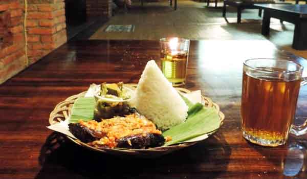 tempat wisata kuliner depok